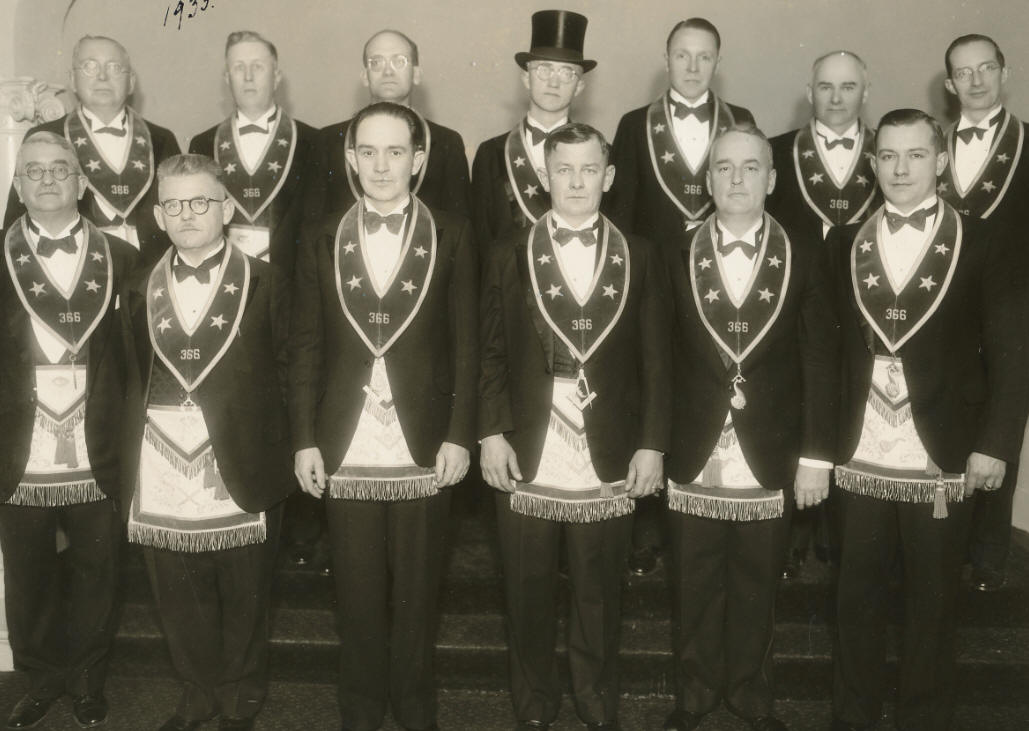 1935