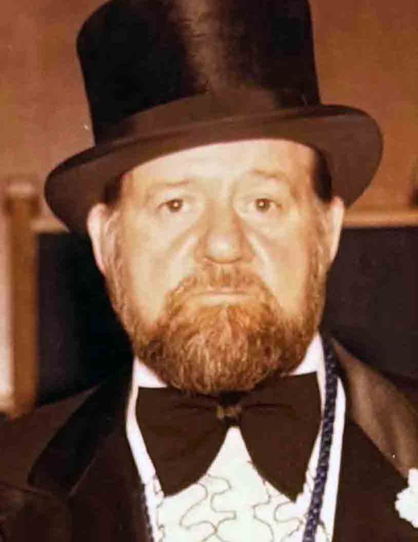 Chuck Bersani as Master